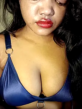 Hotlisa online show from 11/28/25, 04:56