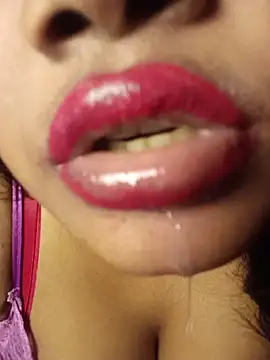Hotlisa online show from 05/27/26, 04:36