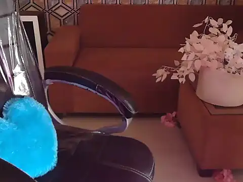 shivi moto online show from 11/10/25, 05:56