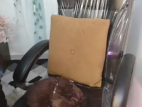 shivi moto online show from 11/22/25, 04:55