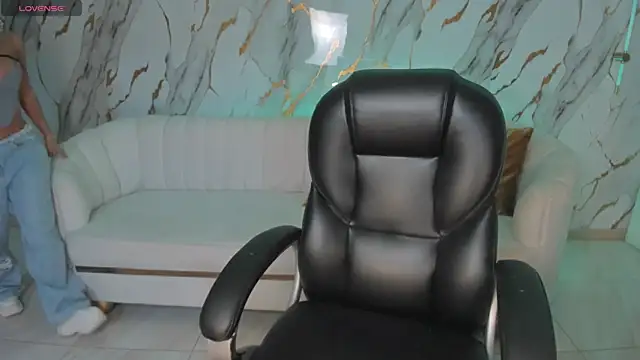 MileyCruz  online show from 04/05/26, 05:41