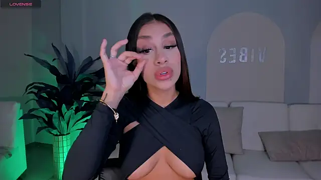 DannaCruz online show from 03/02/25, 10:47