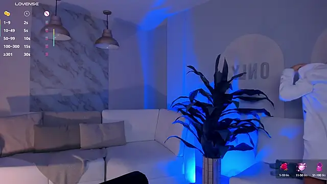 DannaCruz online show from 02/18/25, 10:47