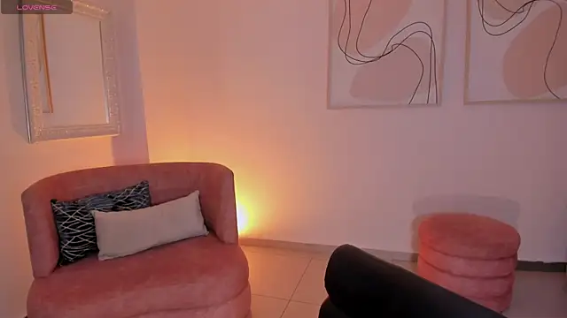 DannaCruz online show from 04/04/26, 07:31