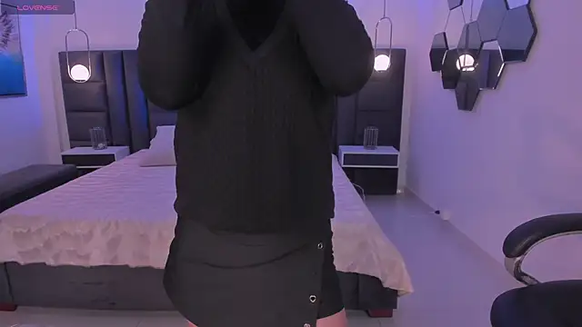 BiancaPierce online show from 11/06/25, 12:31