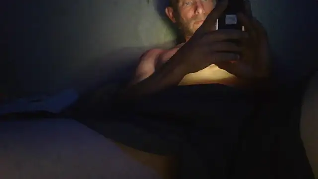 daddytim0 online show from 04/18/26, 08:05