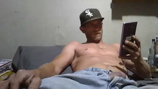 daddytim0 online show from 04/11/26, 11:41