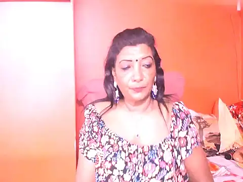 indiansarika65 online show from 03/26/26, 04:33