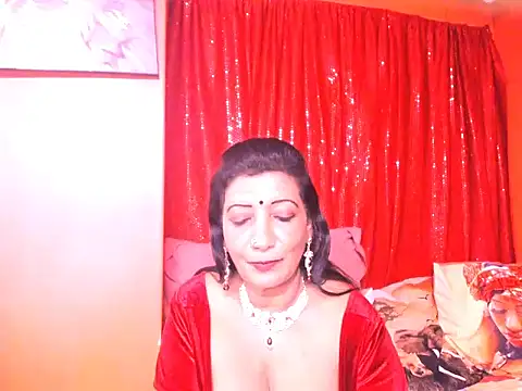 Snapshot of indiansarika65 chatting on 04/18/26, 07:18 indiansarika65 online show from 04/18/26, 07:18