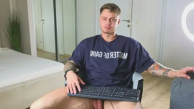 more  than  love online show from 01/12/26, 05:58