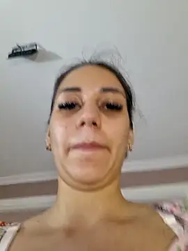 Snapshot of LucianaCarter chatting on 02/26/25, 03:57 LucianaCarter online show from 02/26/25, 03:57
