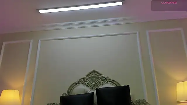 Snapshot of LucianaCarter chatting on 10/07/25, 03:40 LucianaCarter online show from 10/07/25, 03:40