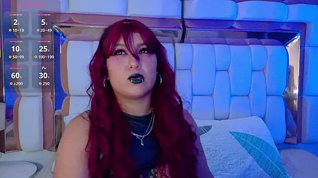 valkiria moore online show from 11/10/25, 07:52