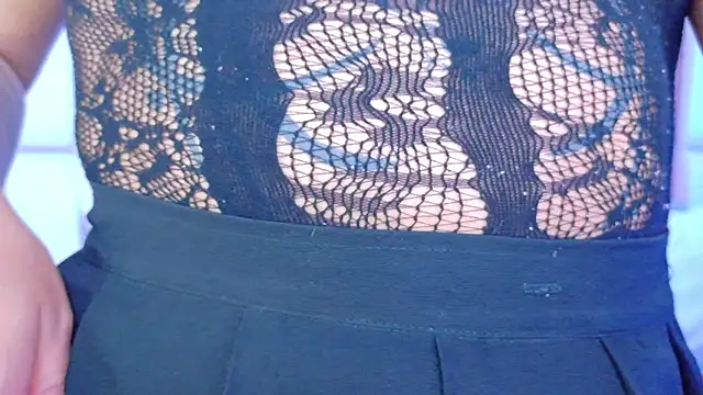 valkiria moore online show from 10/12/25, 07:37