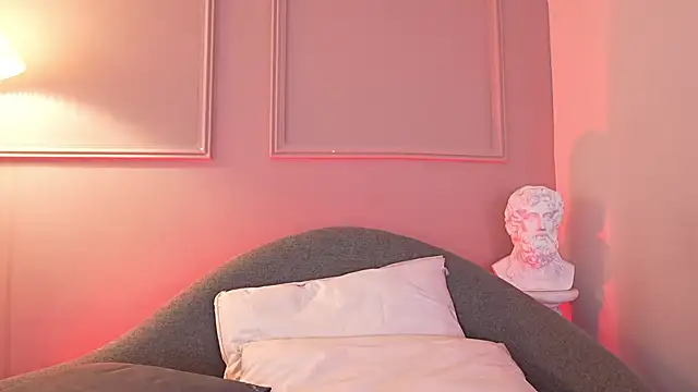 Snapshot of Paulah_x chatting on 02/11/26, 07:36 Paulah x online show from 02/11/26, 07:36