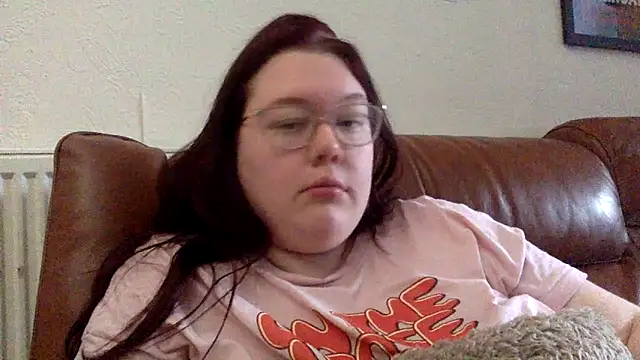 Sexycurvyemilyy online show from 09/10/25, 01:10