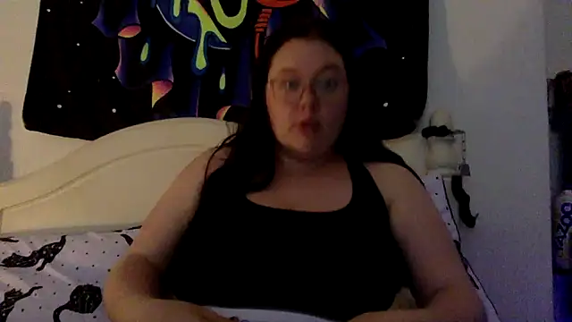 Sexycurvyemilyy online show from 09/12/25, 10:09