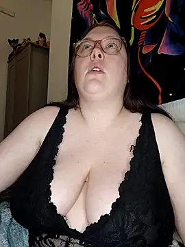 Sexycurvyemilyy online show from 03/01/26, 10:10