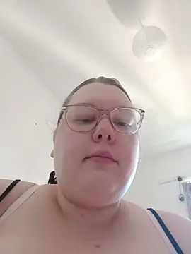 Snapshot of Sexycurvyemilyy chatting on 06/10/26, 11:11 Sexycurvyemilyy online show from 06/10/26, 11:11