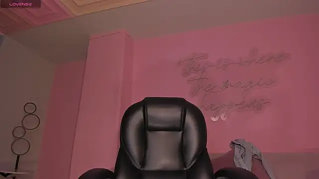 SophiePalmer online show from 06/27/26, 12:11