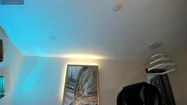 Snapshot of SophiePalmer chatting on 11/27/25, 11:43 SophiePalmer online show from 11/27/25, 11:43