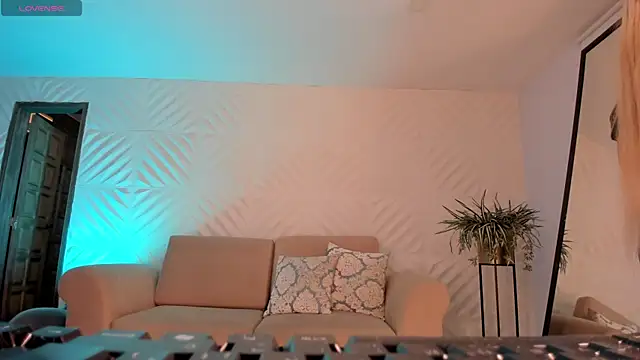 Snapshot of SophiePalmer chatting on 09/30/25, 11:38 SophiePalmer online show from 09/30/25, 11:38