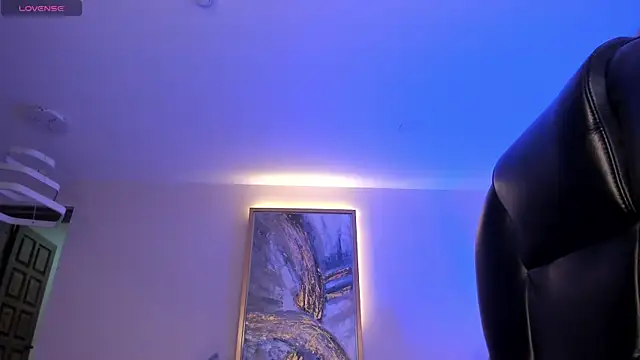 Snapshot of SophiePalmer chatting on 11/25/25, 10:48 SophiePalmer online show from 11/25/25, 10:48