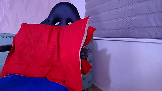 emyli sam online show from 12/13/24, 12:06