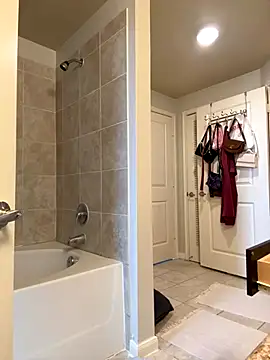 Natur4lBeautyb33 online show from 12/16/25, 08:35