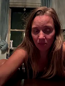 SkyelarSommer online show from 10/01/25, 04:28