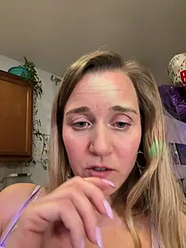 SkyelarSommer online show from 02/23/25, 05:45