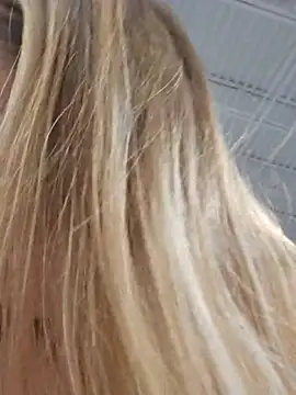 SkyelarSommer online show from 03/03/25, 01:49