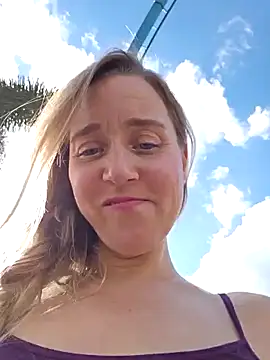 SkyelarSommer online show from 02/06/25, 07:51