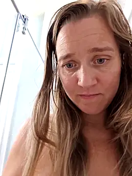 SkyelarSommer online show from 11/14/25, 03:59