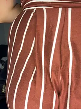 SkyelarSommer online show from 10/16/25, 04:48