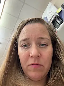 SkyelarSommer online show from 04/02/26, 03:41