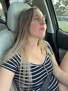 SkyelarSommer online show from 02/04/26, 10:38