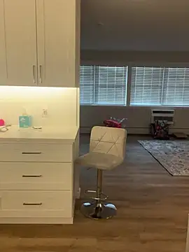 DominiqueX0 online show from 03/01/25, 09:26