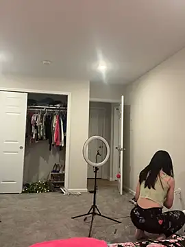 DominiqueX0 online show from 02/27/25, 05:16