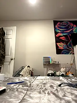 DominiqueX0 online show from 10/21/25, 05:12