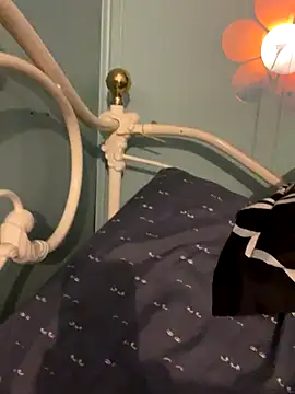 DominiqueX0 online show from 11/23/25, 09:58