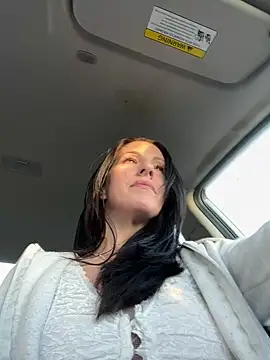 DominiqueX0 online show from 02/04/26, 09:32