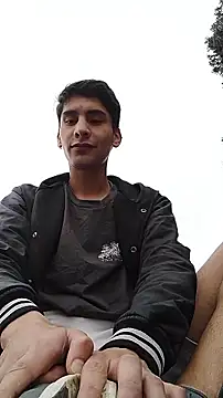 by pandora online show from 02/01/26, 01:42