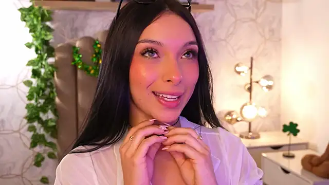 Victoria Watsson online show from 03/17/26, 12:30