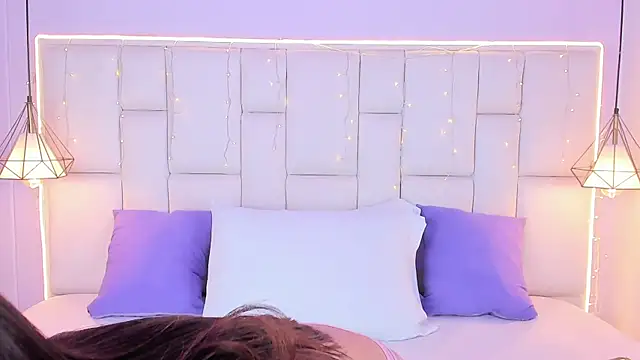 Snapshot of SarahSophia_ chatting on 11/13/25, 11:25 SarahSophia online show from 11/13/25, 11:25