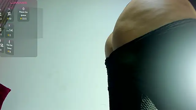 victoria  milf  online show from 12/18/25, 07:40