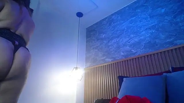 victoria  milf  online show from 11/04/25, 08:12