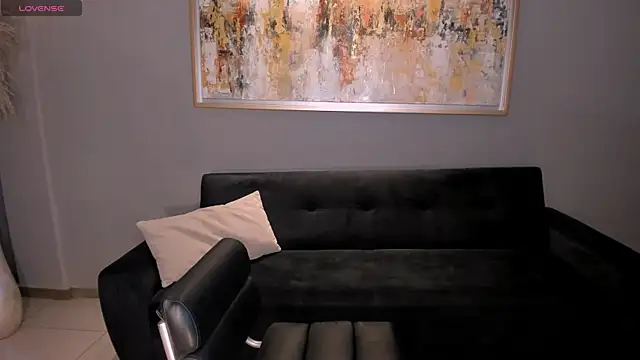 Snapshot of SunnyRivers chatting on 11/18/25, 05:16 SunnyRivers online show from 11/18/25, 05:16