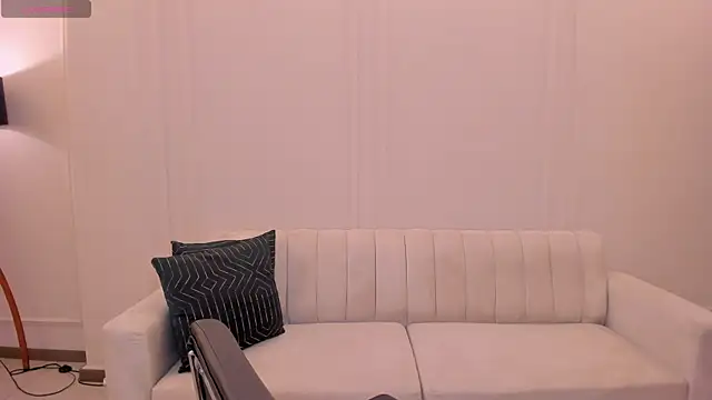 Snapshot of SunnyRivers chatting on 11/13/25, 06:23 SunnyRivers online show from 11/13/25, 06:23