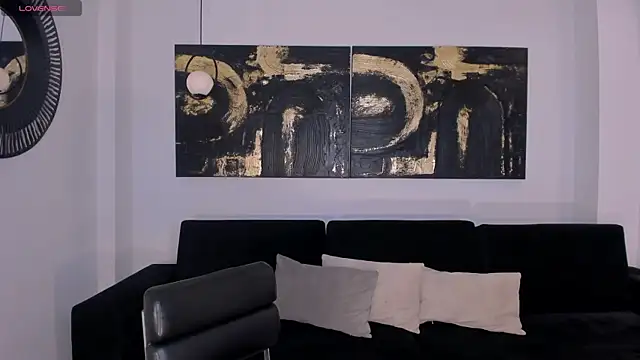 Snapshot of SunnyRivers chatting on 11/27/25, 04:07 SunnyRivers online show from 11/27/25, 04:07